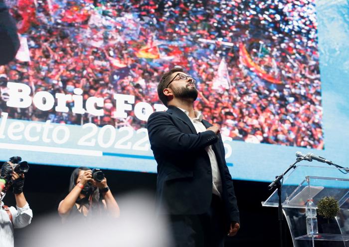 Chile asimila la elección de Boric con interrogantes sobre su gabinete