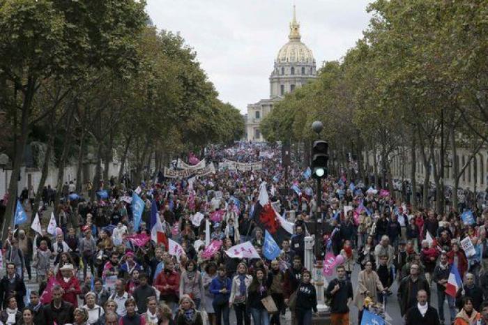 Miles de franceses se manifiestan en defensa de la familia tradicional (FOTOS)