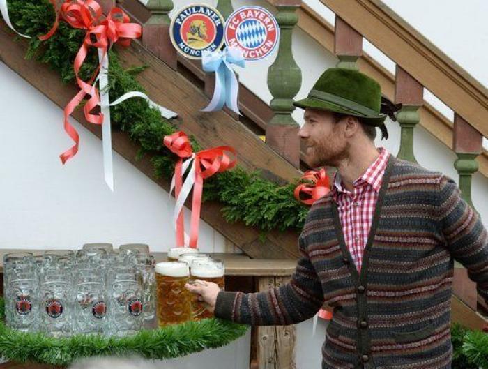 La plantilla del Bayern, dándolo todo en el Oktoberfest (FOTOS)