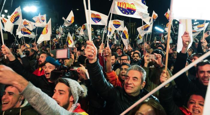 Los independentistas gobernarán pese a la victoria de Inés Arrimadas
