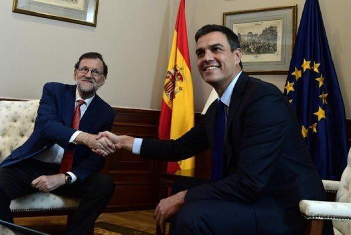 Sánchez rechaza la gran coalición y Rajoy no le aclara si irá a la investidura