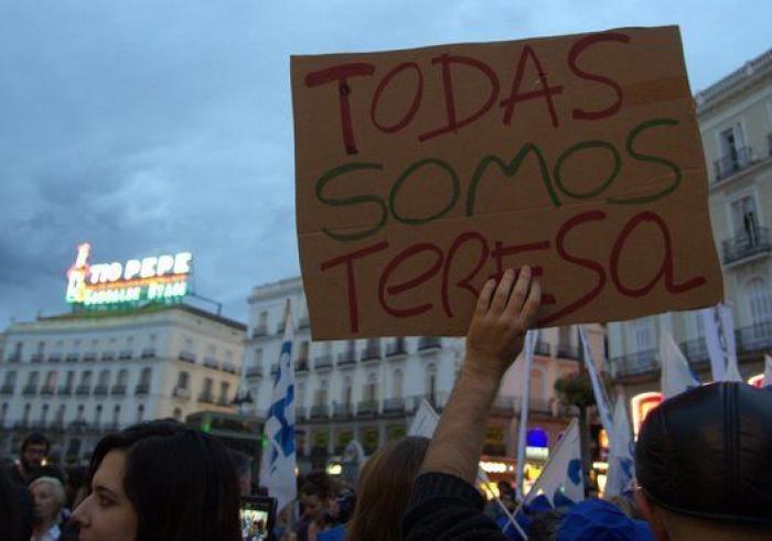 Cientos de personas marchan en Madrid en apoyo a Teresa Romero (FOTOS)