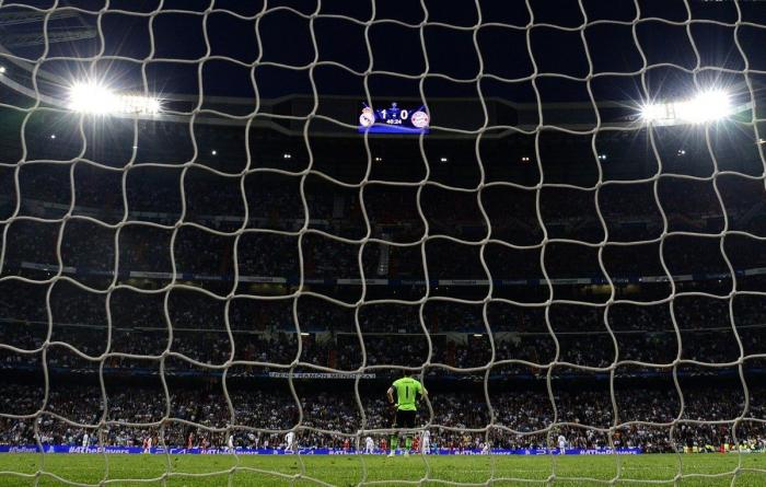 Guardiola defiende el catalán ante la UEFA... y en Madrid (VÍDEO)