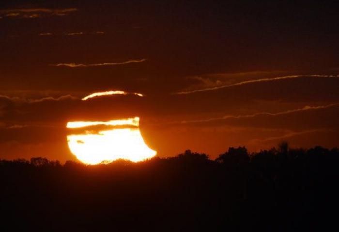 Eclipse parcial de Sol en EEUU: cuando la Luna invadió el astro rey (FOTOS)