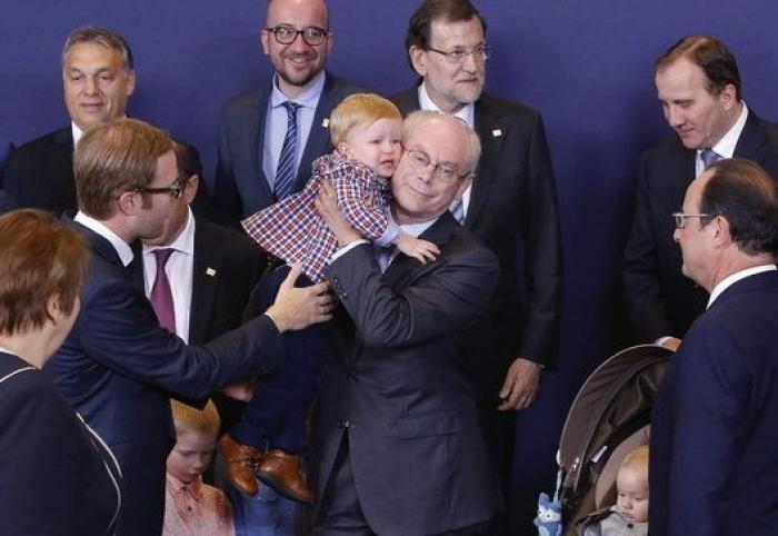 Los nietos de Van Rompuy se 'cuelan' en su última cumbre (FOTOS)
