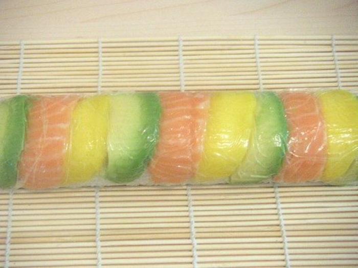 Qué es el frushi y cómo prepararlo: siete claves para disfrutar de la fusión fruta-sushi