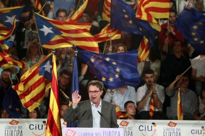 Interior vincula el ataque al coche de Montoro a la situación política en Cataluña