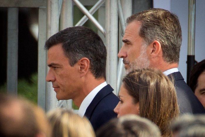 VÍDEO: Encontronazo entre Quim Torra y Xavier García Albiol en el homenaje de Cambrils