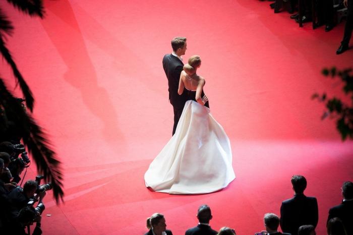 Festival de Cannes 2014: las modelos y sus escotes 'rarunos' en las fiestas (FOTOS)
