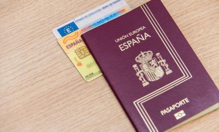 El importante aviso de Facua sobre los nuevos pasaportes