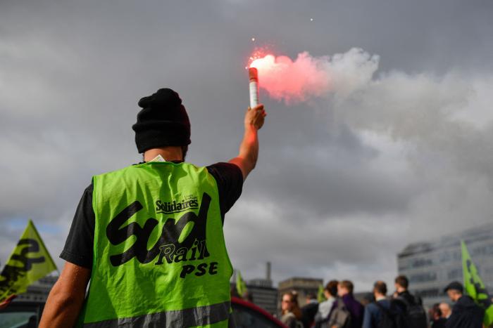 ¿Hacen presagiar las huelgas en Francia un otoño caliente en Europa?