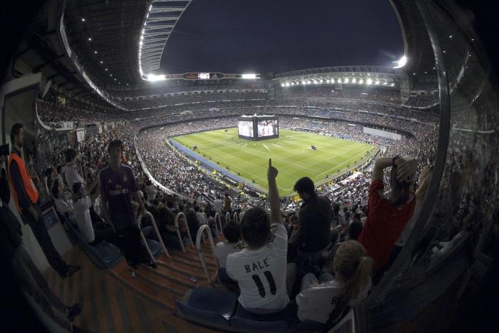 La Cibeles vibra con la 'Décima' del Madrid (FOTOS)
