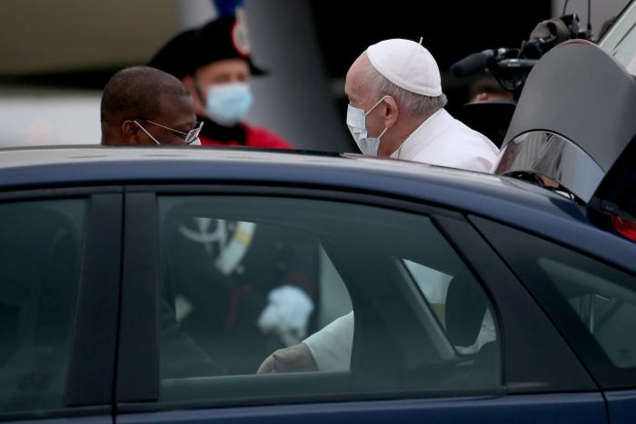 El papa Francisco: "El aborto es un homicidio" y quien lo practica "mata"
