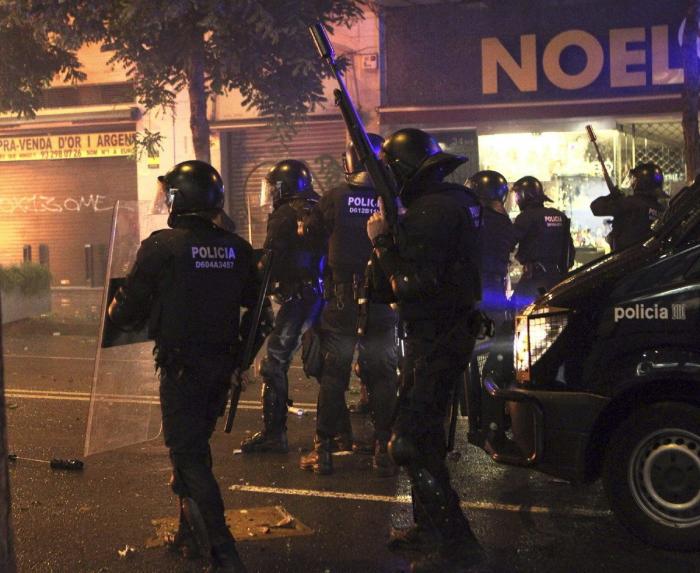Cuarta noche de incidentes en Can Vies (Barcelona) con 23 detenidos