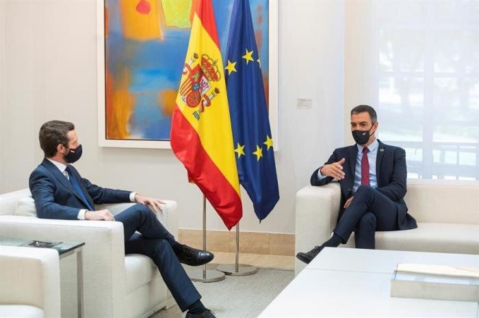 Gobierno y ERC acuerdan relanzar la mesa de diálogo entre Moncloa y Generalitat