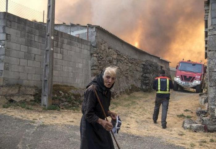 Cinco incendios calcinan más de 3.000 hectáreas en Galicia