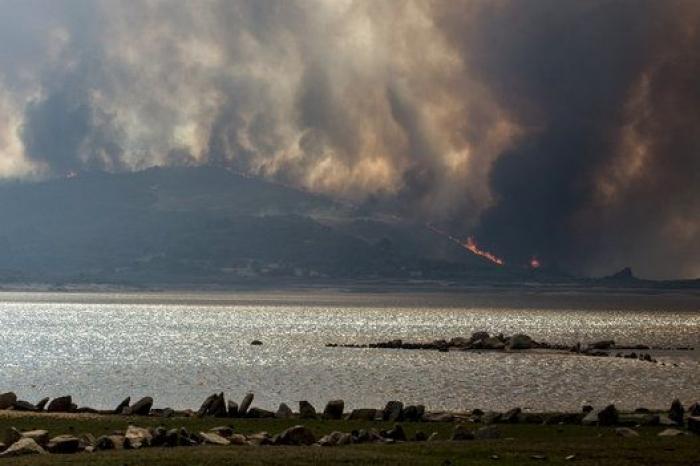 El fuego arrasa más de 6.000 hectáreas en Galicia