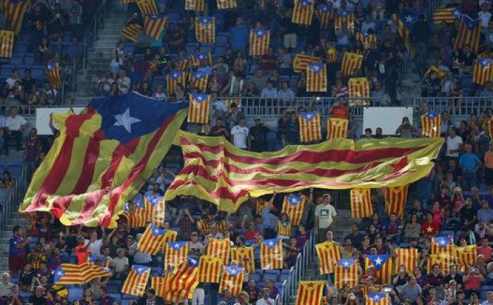 El Camp Nou protesta contra las multas por esteladas... con más esteladas