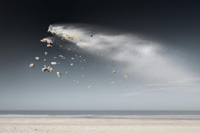 Una fotógrafa captura retratos de ‘criaturas de arena' que desafían la gravedad