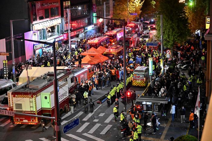 Al menos 153 muertos y 133 heridos tras una estampida en una fiesta de Halloween en Seúl