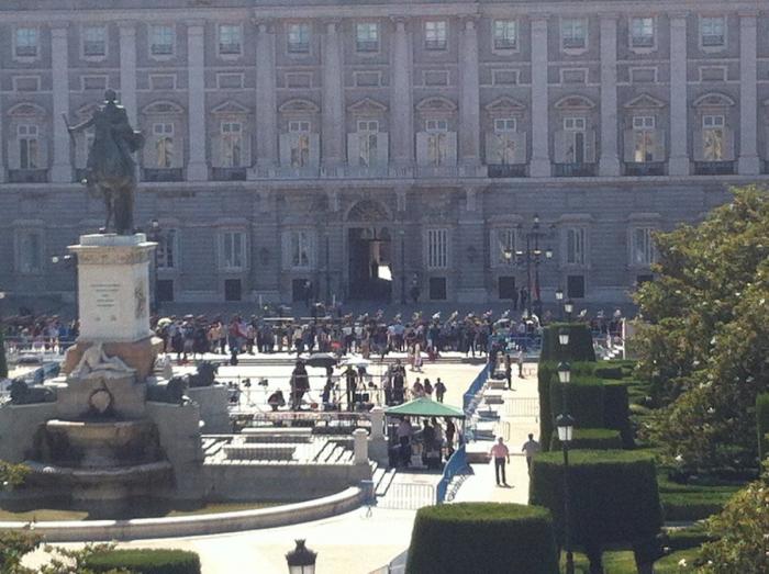 Coronación Felipe VI: estos son los fans de la monarquía más madrugadores (FOTOS)