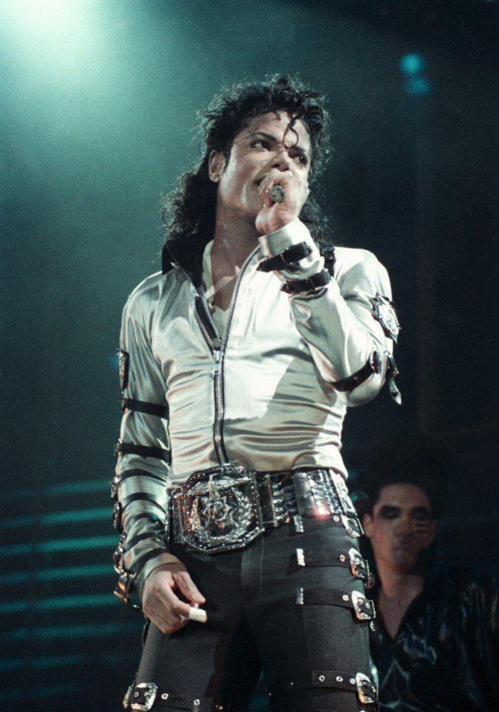 Michael Jackson se felicita a sí mismo por su 60 cumpleaños
