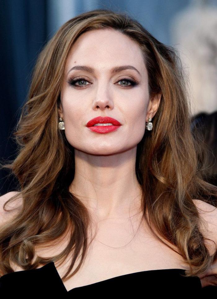 Angelina Jolie tiene varicela