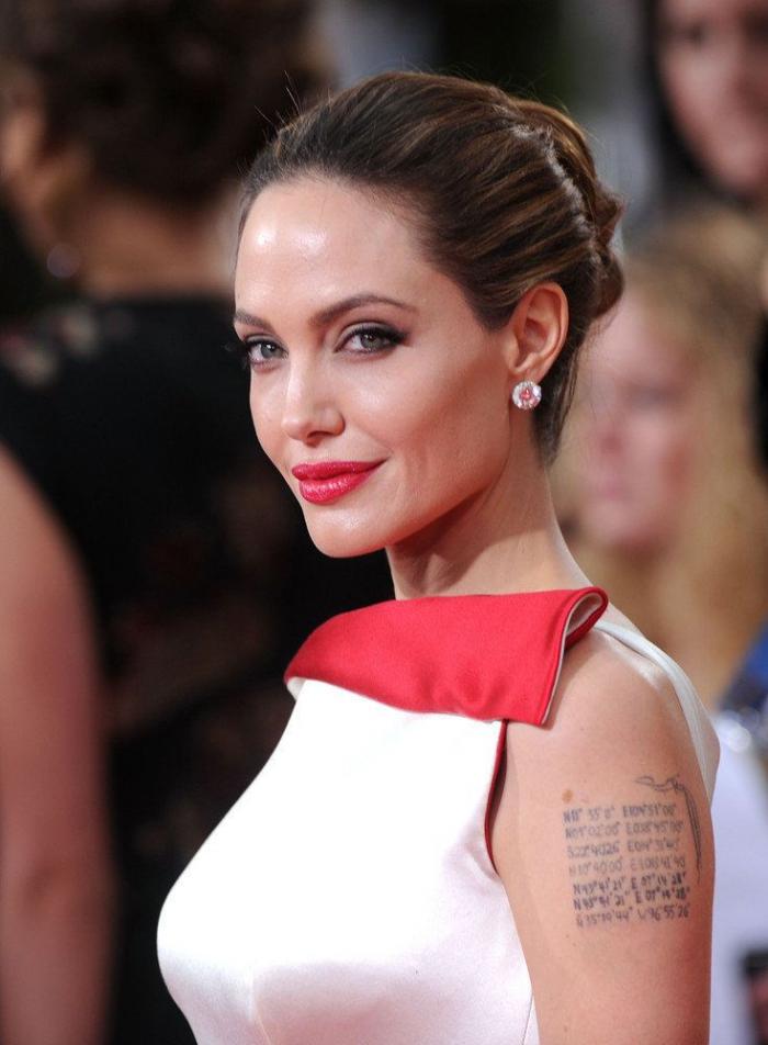 Angelina Jolie tiene varicela