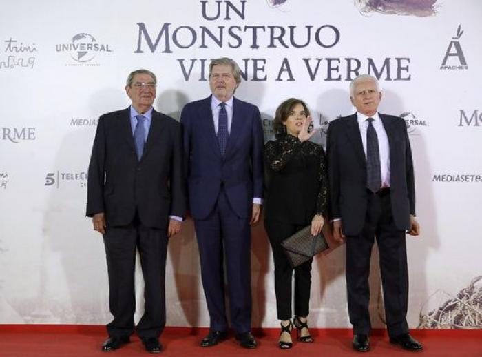 J.A. Bayona llena de famosos el Teatro Real en la 'premiere' de 'Un monstruo viene a verme' (FOTOS)