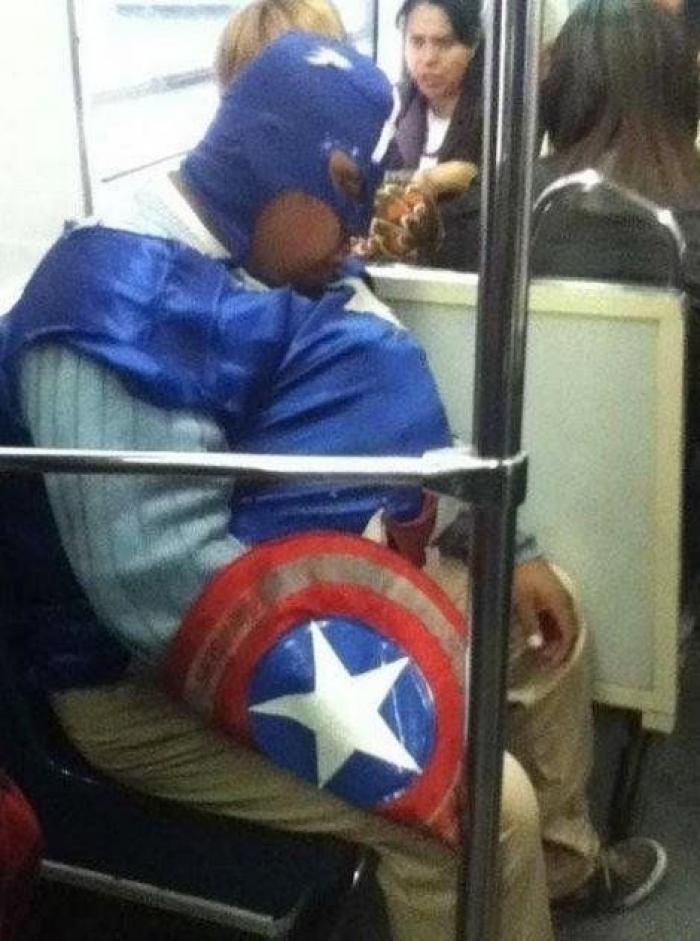 ¿Es virgen Capitán América?