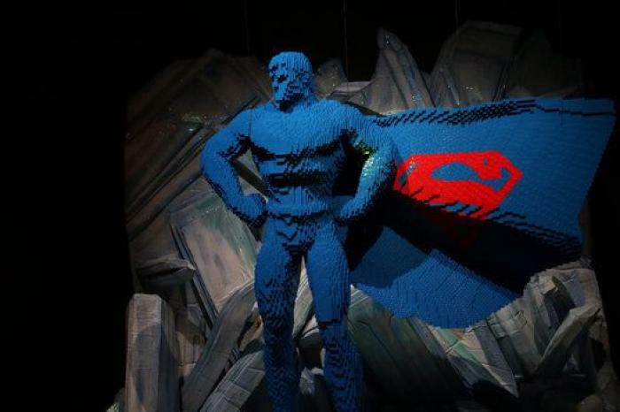 Los superhéroes de DC cobran vida en Madrid gracias a Lego (FOTOS)