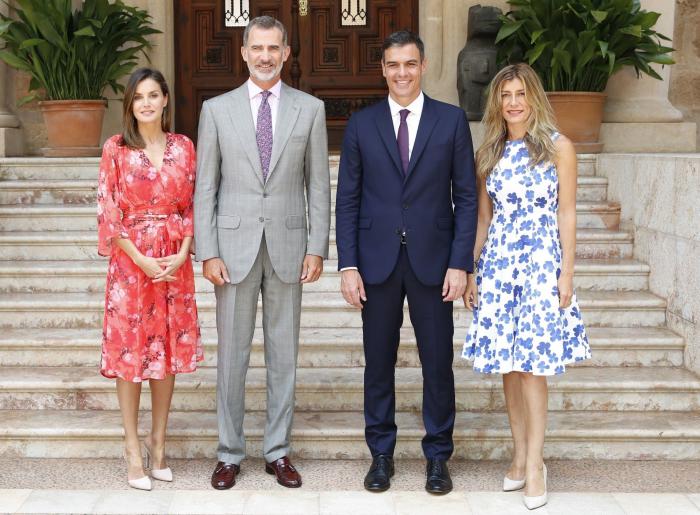 El corte de Pedro Sánchez a Piqueras en Informativos Telecinco tras esta pregunta sobre Felipe VI
