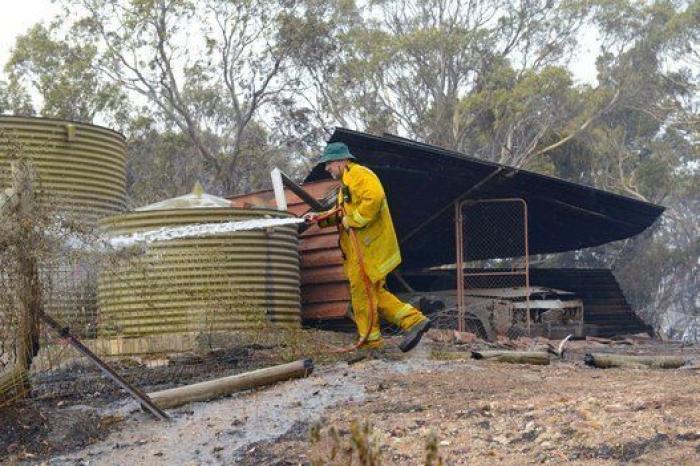 Las imágenes de los incendios en el sur de Australia (FOTOS)