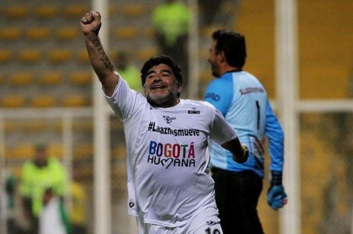 Las amistades políticas de Maradona, un futbolista de banda izquierda