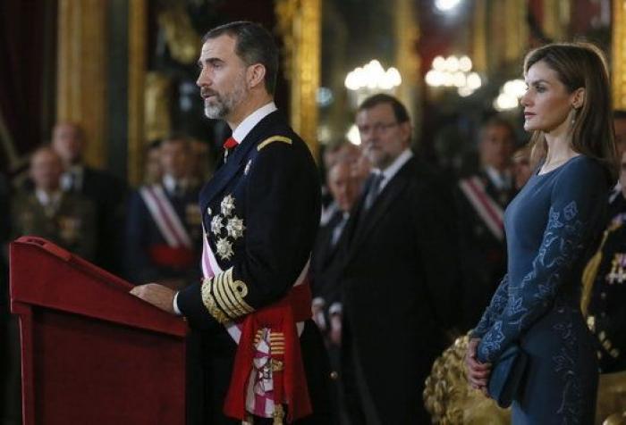 Felipe VI dedica su discurso en la Pascua Militar a su padre