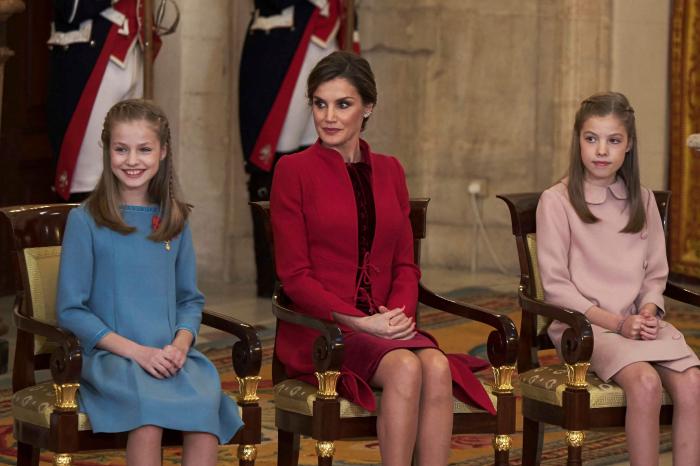 'Late Motiv' convierte a las reinas Letizia y Sofía en Aitana War cantando 'Lo Malo'