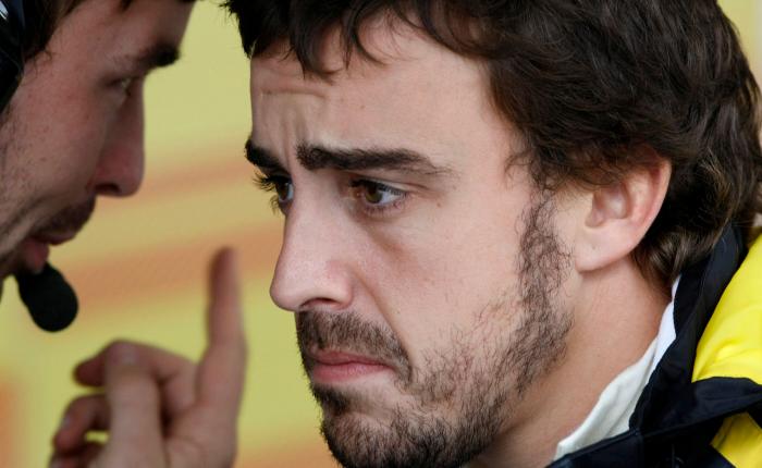 Fernando Alonso recibe un mensaje de apoyo de la persona menos esperada: "Una leyenda"