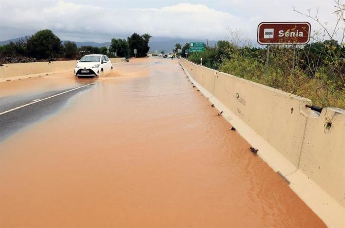 Elevan a 25 los fallecidos por las inundaciones en EEUU