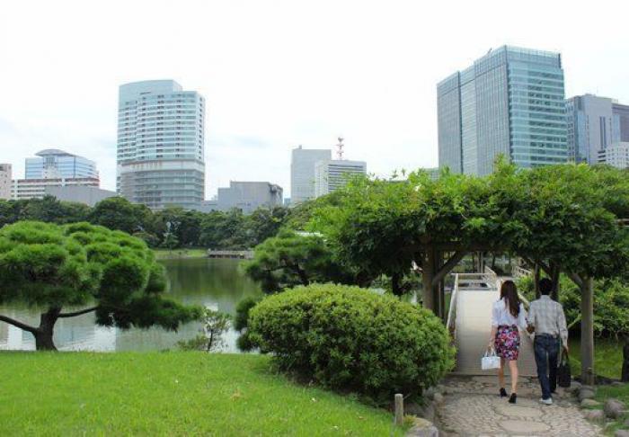 Un exmilitar japonés se suicida haciéndose estallar en un parque