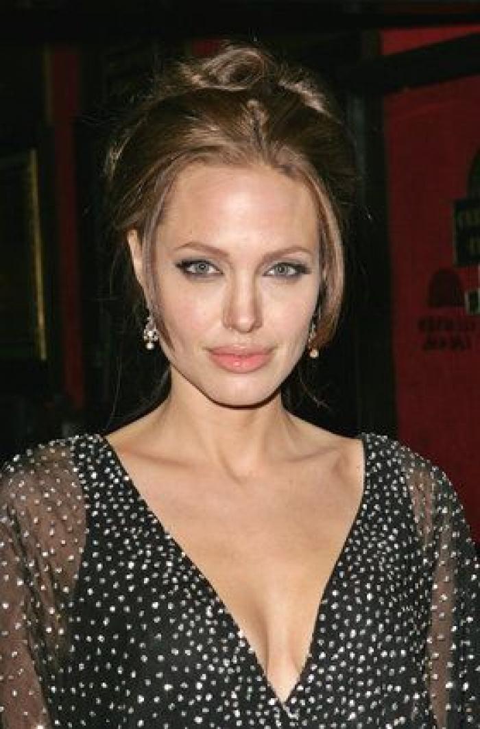 Angelina Jolie dice que no encuentra "nada bueno" en su soltería