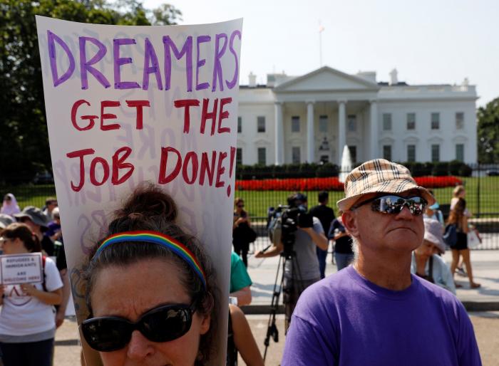 15 estados se rebelan contra la decisión de Trump de acabar con el programa para los 'dreamers'