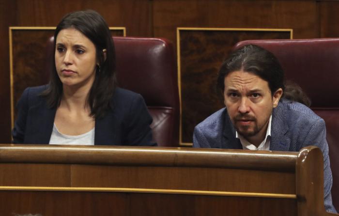 Rajoy decide responder durante la moción de Podemos: "Su pretensión es dar el espectáculo"