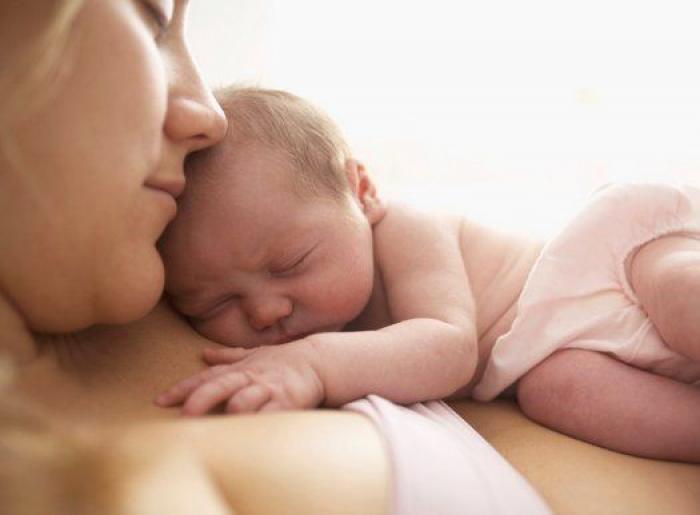 La impactante foto con la que la actriz Rachel McAdams reivindica la lactancia materna
