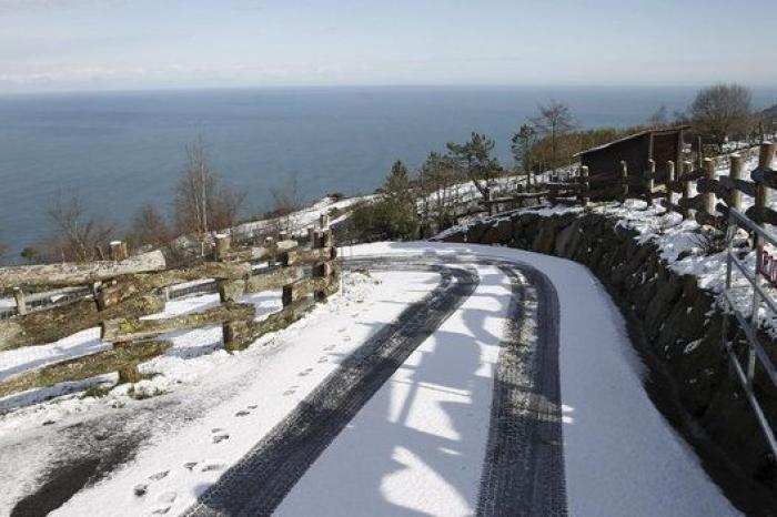 Las imágenes que deja la ola de nieve sobre la Península