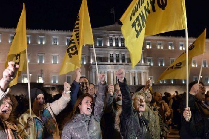 Así se ha sufrido (y se sufre) el desgaste del rescate a Grecia