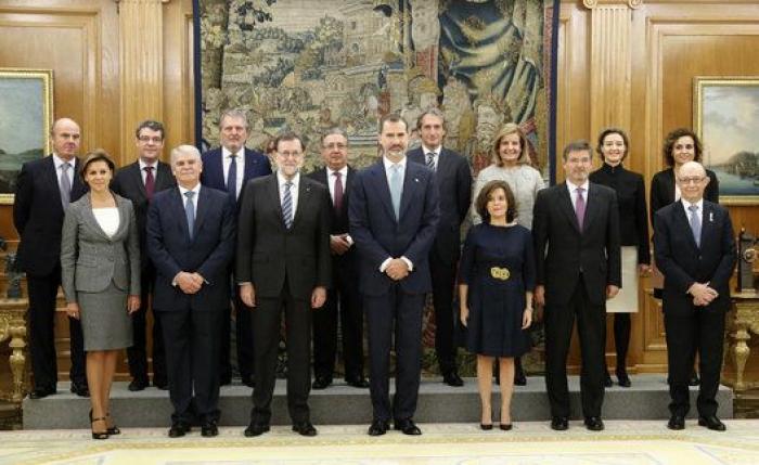 Los ministros de Rajoy ya están en ejercicio tras jurar o prometer su cargo