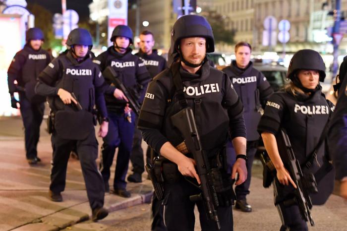 Al menos cuatro muertos en un atentado islamista en Viena