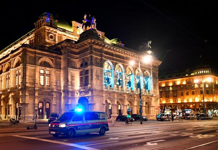 Uno de los terroristas de Viena era seguidor del ISIS, condenado por intentar ir a Siria