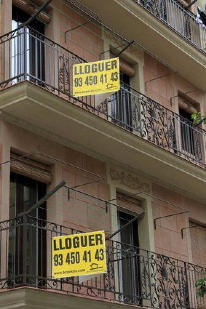 La Barceloneta explota contra el turismo de borrachera (FOTOS)
