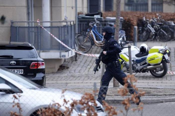 Un muerto y tres heridos en un tiroteo en una charla sobre el islam en Dinamarca
